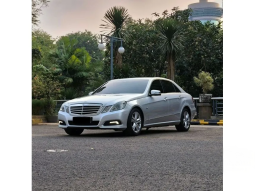 2010 Mercedes-Benz E250 1.8 CGI Avantgarde Sedan (TDP 10jt) full