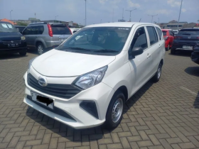 2023 Daihatsu Sigra 1.0 D MPV ( Km 2rb )