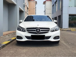 2014 Mercedes-Benz E250 2.0 Avantgarde Sedan (W212) ODO 53RB – PAJAK OKTOBER 2025 – GANJIL full