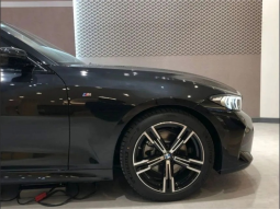 2024 BMW 320i 2,0 M Sport Sedan full