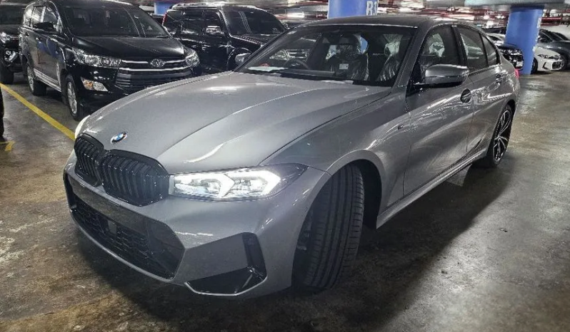 2024 BMW 330i 2.0 M Sport Pro Sedan full