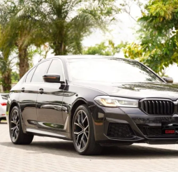 2022 BMW 520i 2.0 M Sport Sedan AT Hitam ( TDP 15jt ) Kondisi Istimewa Dan Dijamin Siap Pakai #kawanmobilbekas full