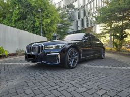 2021 BMW 730Li 2.0 M Sport Sedan full