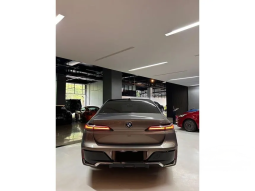 2023 BMW 735i 3.0 M Sport Sedan full