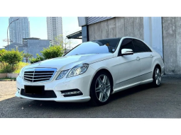 2013 Mercedes-Benz E300 3.0 Avantgarde AMG Sedan E 300 Panoramic CKD AT Putih 2013 2014 [ LOW MILES ] full