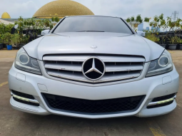 2013 Mercedes-Benz C300 3,0 Avantgarde full