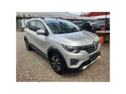 2020 Renault Triber 1.0 RXZ Wagon full