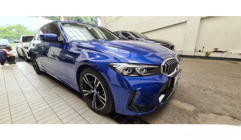 2023 BMW 320i 2.0 Sport Sedan full