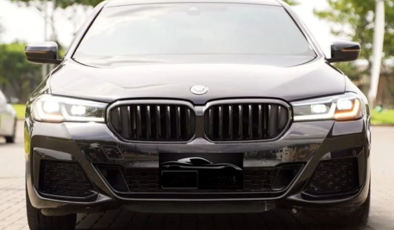 2022 BMW 520i 2.0 M Sport Sedan AT Hitam ( TDP 15jt ) Kondisi Istimewa Dan Dijamin Siap Pakai #kawanmobilbekas full