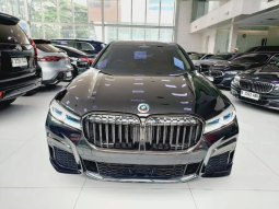 2022 BMW 730Li 2.0 M Sport Sedan Black on Brown Facelift Msport Hitam full