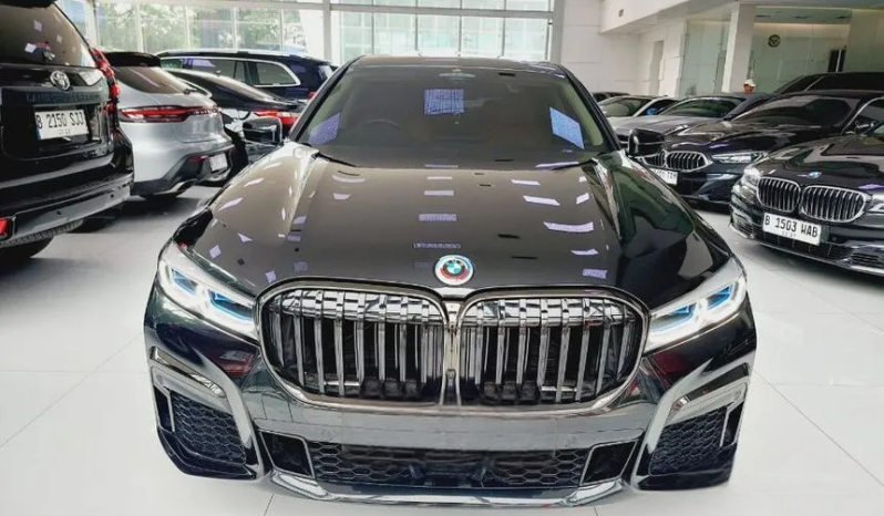 2022 BMW 730Li 2.0 M Sport Sedan Black on Brown Facelift Msport Hitam full