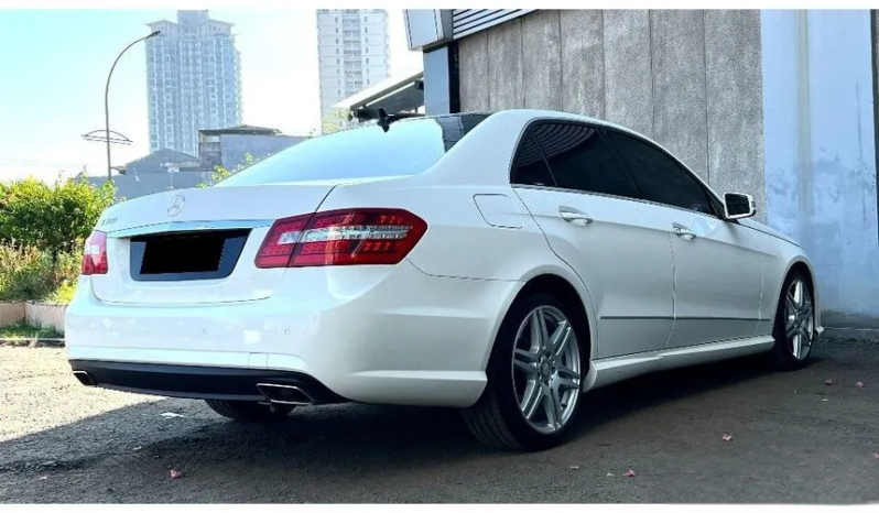 2013 Mercedes-Benz E300 3.0 Avantgarde AMG Sedan E 300 Panoramic CKD AT Putih 2013 2014 [ LOW MILES ] full