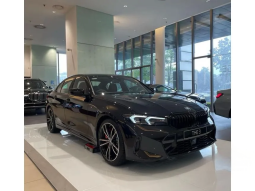 2024 BMW 330i 2.0 M Sport Pro Sedan full