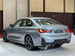 2024 BMW 320i 2,0 M Sport Sedan full