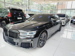 2022 BMW 730Li 2.0 M Sport Sedan Black on Brown Facelift Msport Hitam full