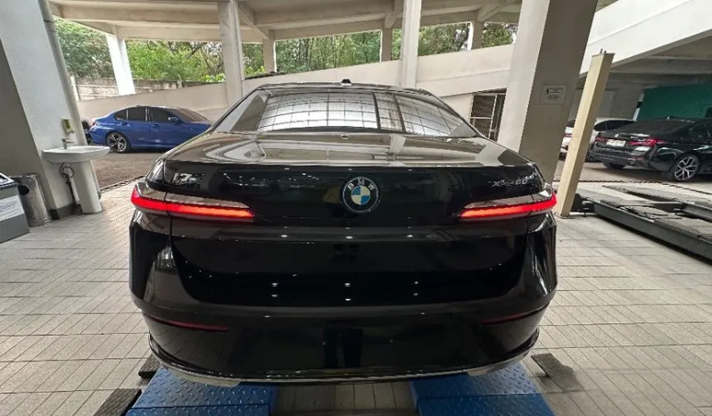 2024 BMW i7 0.0 xDrive60 Gran Lusso Sedan full