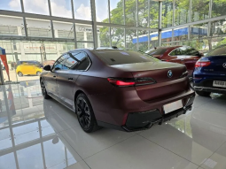 2024 BMW i7 0.0 xDrive60 Gran Lusso Sedan Red on Grey Electric ATPM Full Option xDrive EV Listrik Merah full