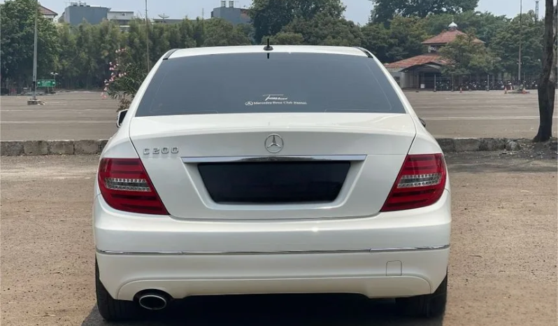 2014 Mercedes-Benz C200 1.8 CGI Sedan full