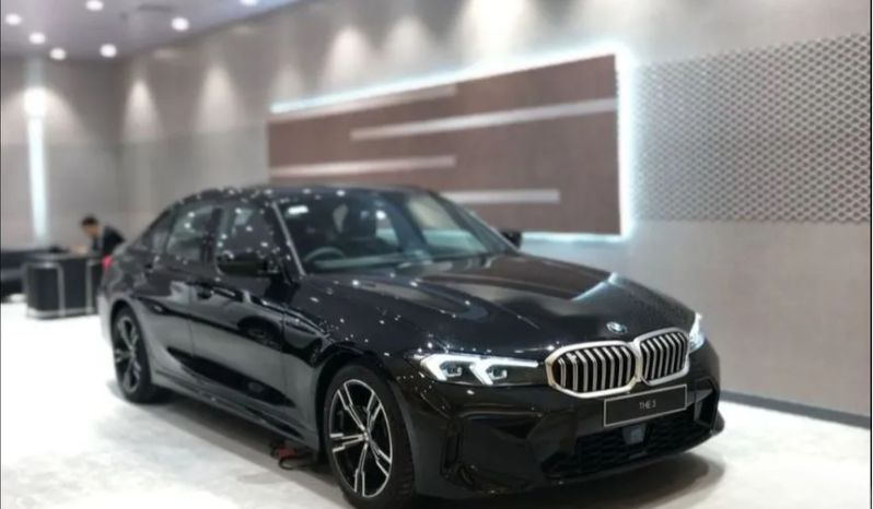 2024 BMW 320i 2,0 M Sport Sedan full