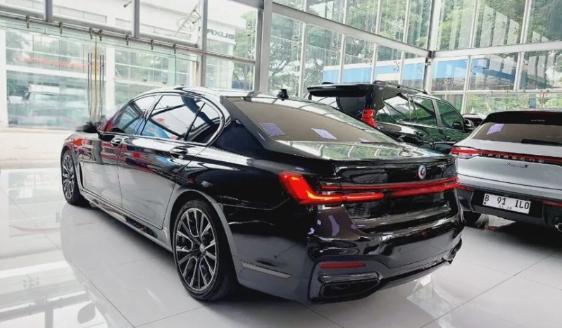 2022 BMW 730Li 2.0 M Sport Sedan Black on Brown Facelift Msport Hitam full