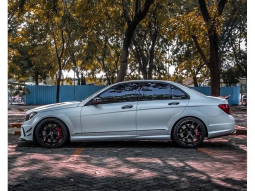 2014 Mercedes-Benz C200 1.8 CGI Sedan full