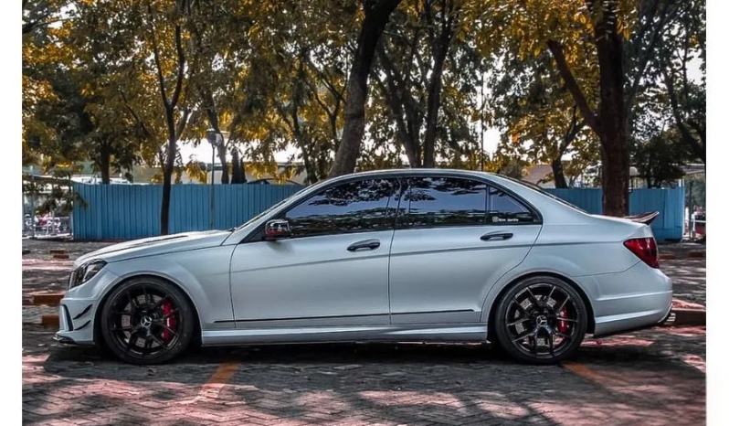 2014 Mercedes-Benz C200 1.8 CGI Sedan full