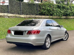 2014 Mercedes-Benz E200 2.0 Classic Sedan FACELIFT LOW KM.77RB & PAJAK PANJANG DP 25JT full