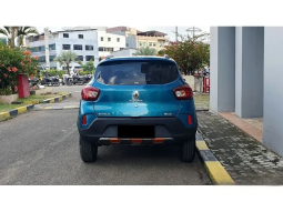 2020 Renault Kwid 1.0 Climber Hatchback biru dp 5 jt saja matic tangan pertama dari baru full