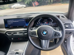 2023 BMW 320i 2,0 M Sport Sedan full