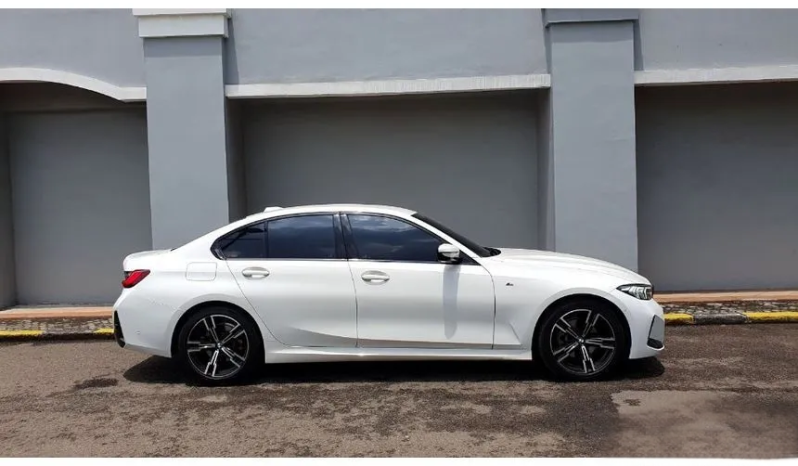 2023 BMW 320i 2.0 M Sport Sedan 320 i (G20) Sedan LCi AT Alphine White 2023/2024 [LOW KM] full