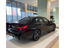 2024 BMW 330i 2.0 M Sport Pro Sedan full