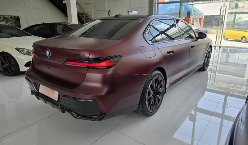 2024 BMW i7 0.0 xDrive60 Gran Lusso Sedan Red on Grey Electric ATPM Full Option xDrive EV Listrik Merah full