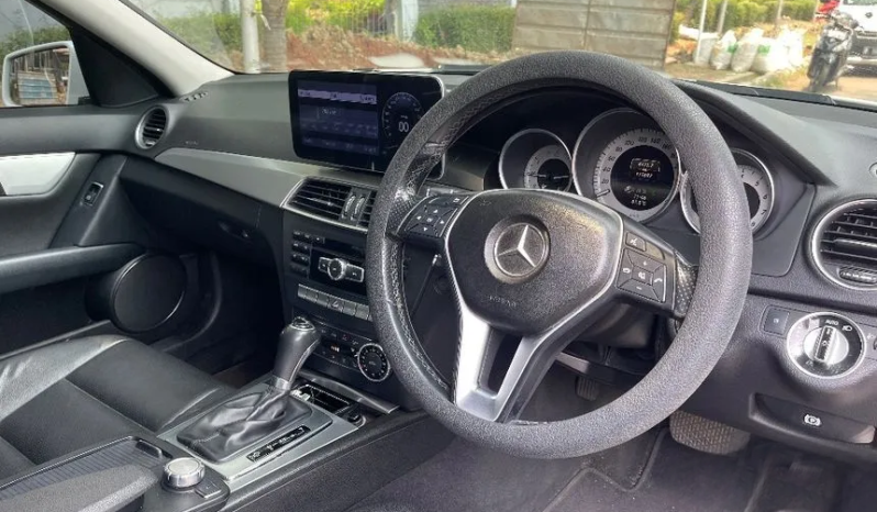 2014 Mercedes-Benz C200 1.8 CGI Sedan full