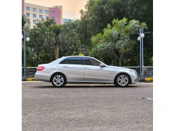 2010 Mercedes-Benz E250 1.8 CGI Avantgarde Sedan (TDP 10jt) full