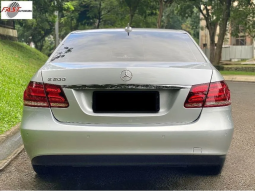 2014 Mercedes-Benz E200 2.0 Classic Sedan FACELIFT LOW KM.77RB & PAJAK PANJANG DP 25JT full