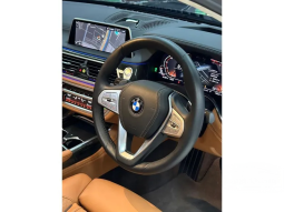 2022 BMW 740Li 3.0 Opulence Sedan Km 2 Rbuan, Pajak Hidup full