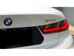 2023 BMW 320i 2.0 M Sport Sedan 320 i (G20) Sedan LCi AT Alphine White 2023/2024 [LOW KM] full