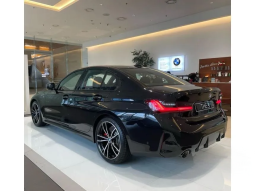 2024 BMW 330i 2.0 M Sport Pro Sedan full