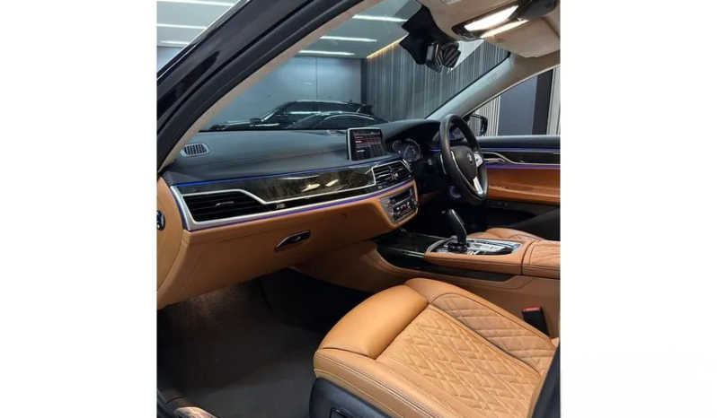 2022 BMW 740Li 3.0 Opulence Sedan Km 2 Rbuan, Pajak Hidup full