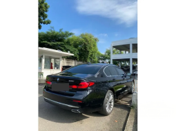 2021 BMW 530i 2.0 Opulence Sedan full